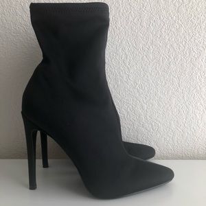 Steve Madden Lovely Bootie